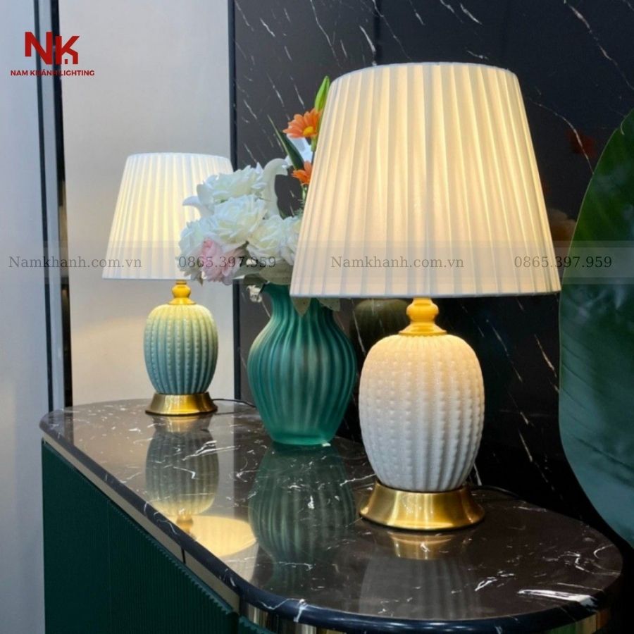 Đèn Bàn Trắng 659