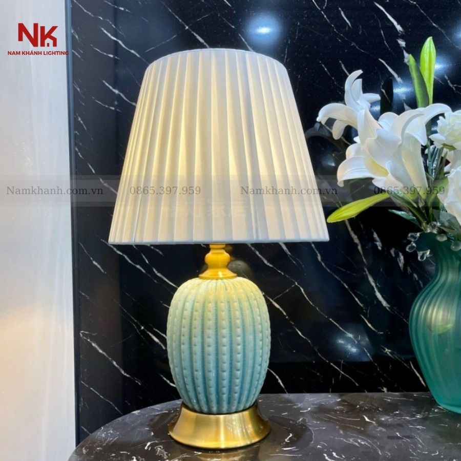 Đèn Bàn Trắng 659