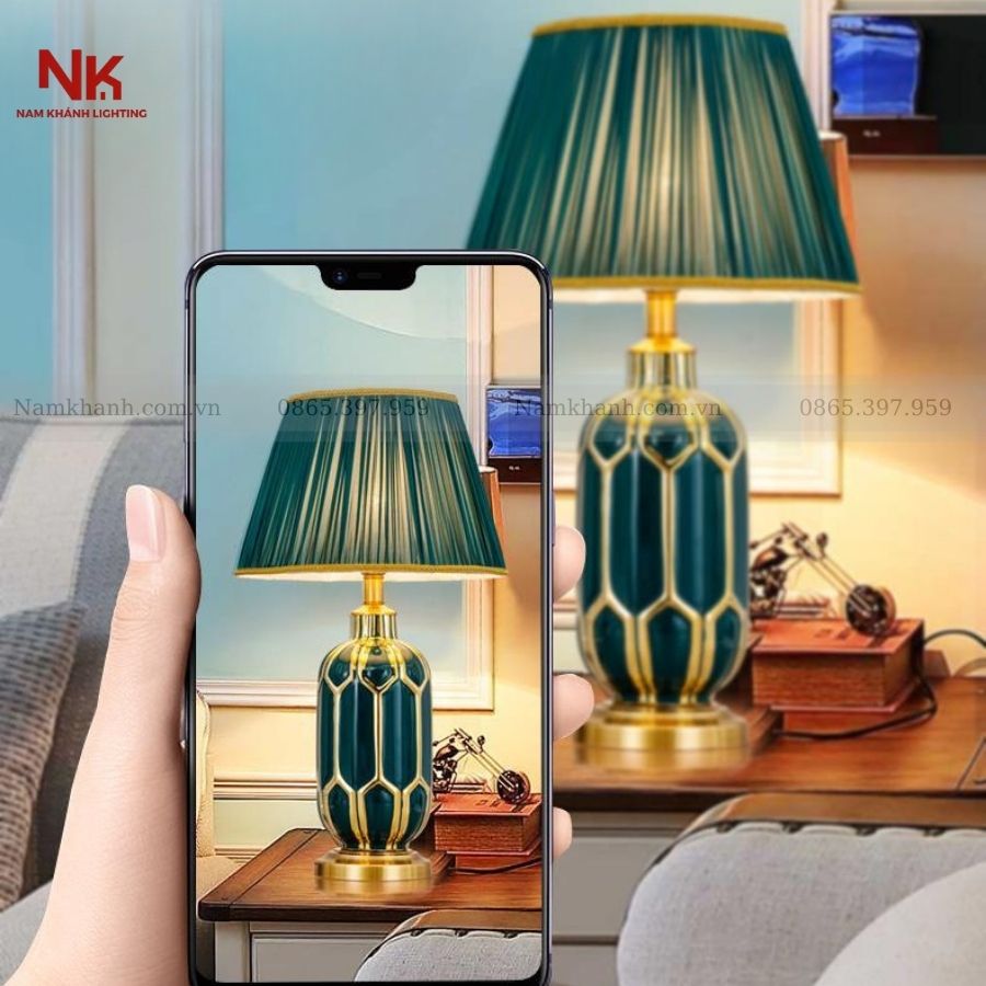 Đèn Bàn Gốm 657